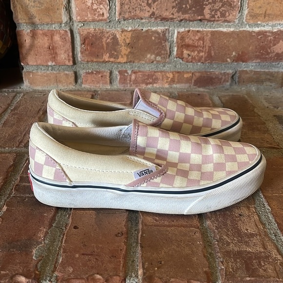 Vans Classic Slip On Sneakers in Checkerboard Lilac Light Purple - Picture 2 of 7